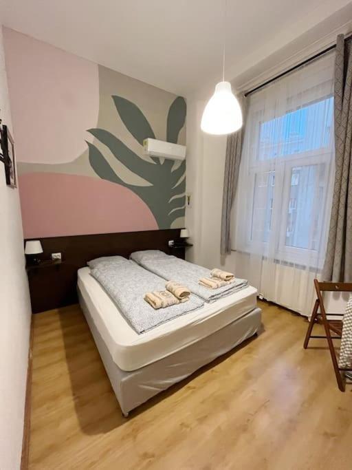 12# Sunflower Cozy Apartment Boedapest Buitenkant foto